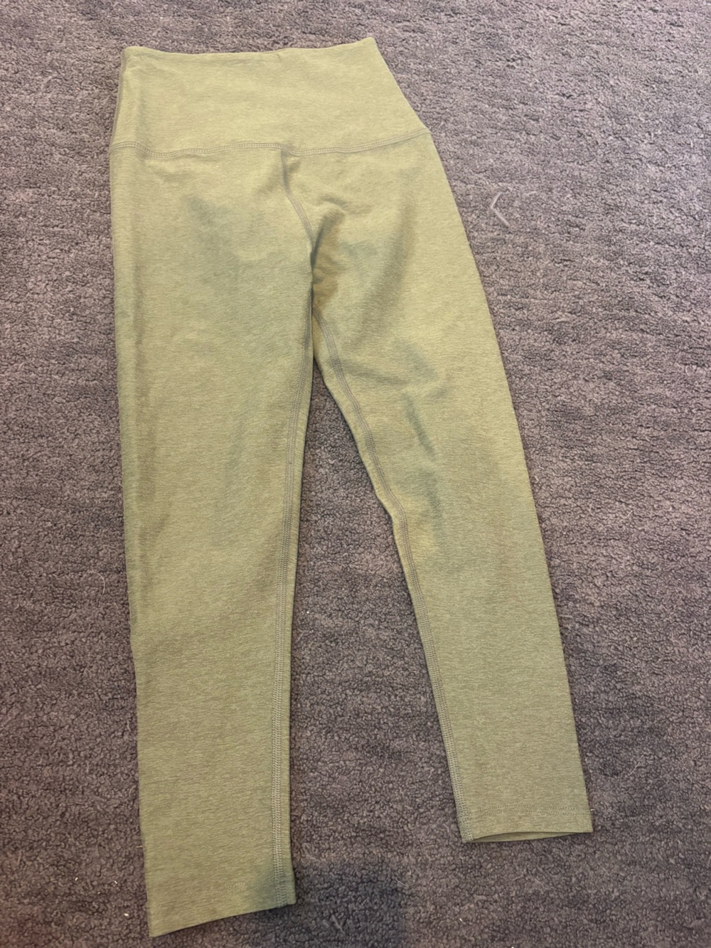 Beyond Yoga like new High-Waist Leggings in Sage Green